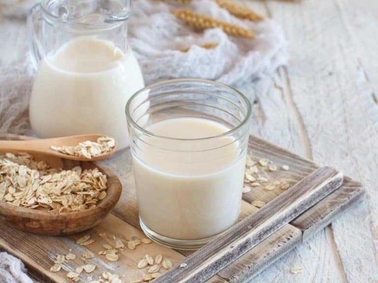 Can You Eat Raw Oats in Yogurt or Milk?