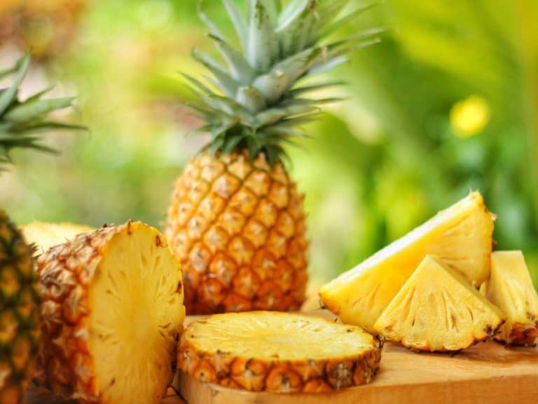 How To Preserve Pineapples: Whole, Cut, Leaves, etc.
