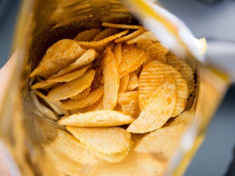 Can You Eat Doritos, Cheese-Its, Takis or Pringles With Braces?